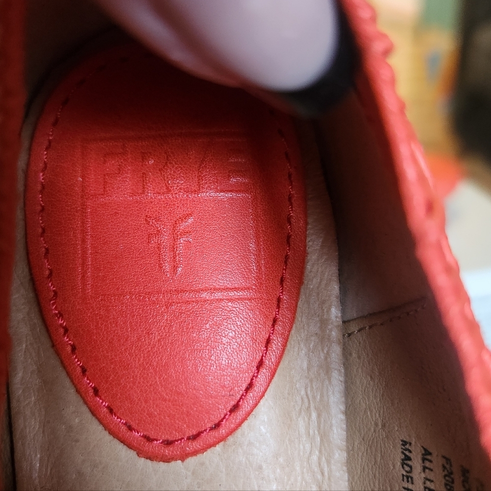 FRYE Molly Women's 6.5 Red Orange Leather Ballet Flats NEW Vibrant Statement - Picture 8 of 8